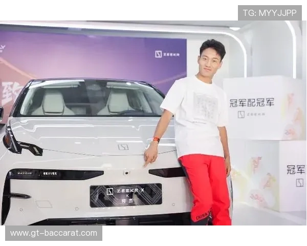 与朋友一起畅享极速挑战体验的汽车赛跑游戏，共同竞技争夺冠军荣耀